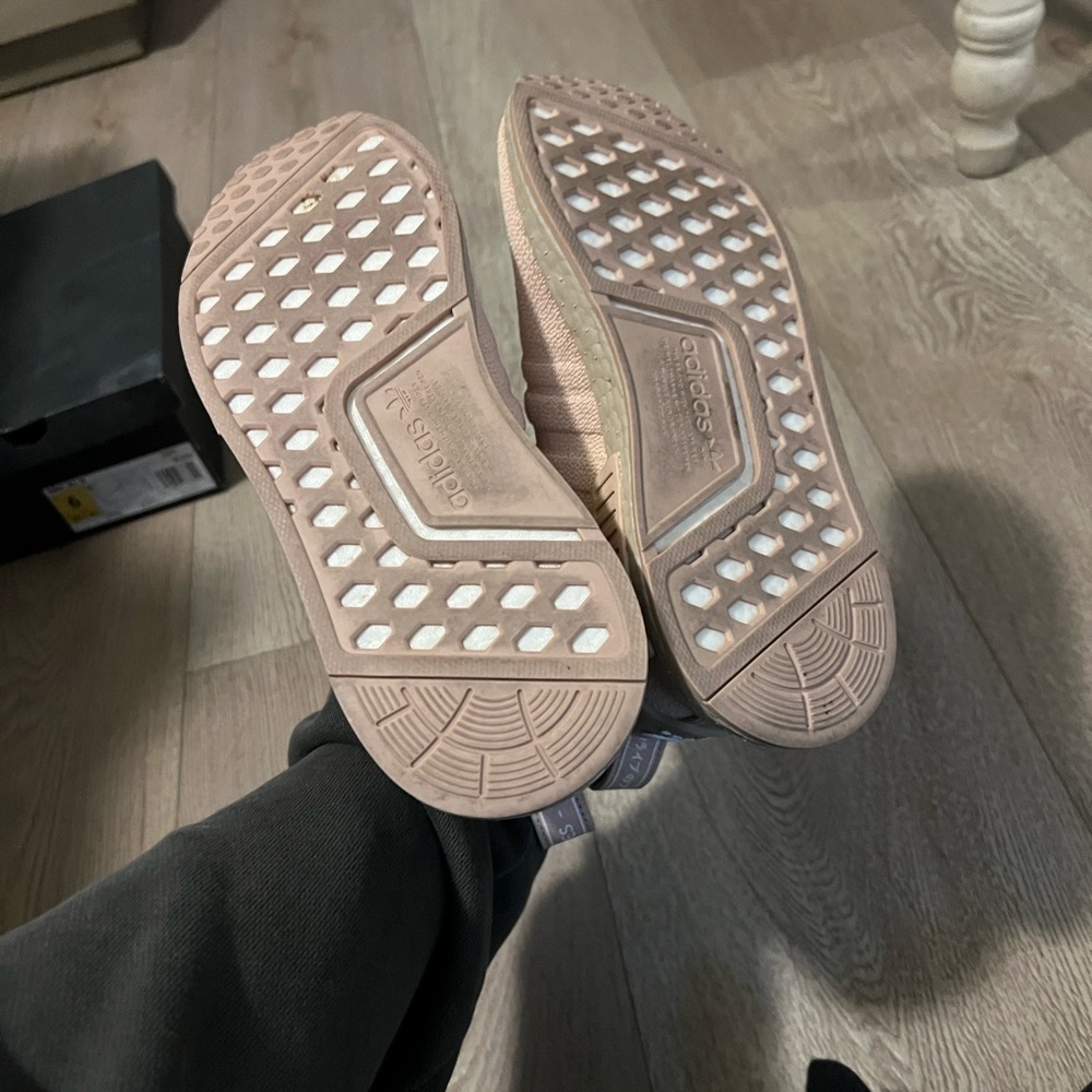 Adidas NMD R1 - Picture 6 of 9